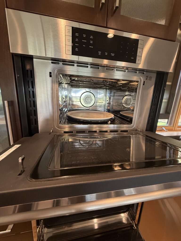 365 Commercial Cleaning Saskatoon – Gallery Before and after comparison of 365 commercial cleaning services in saskatoon